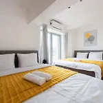 Stylish Penthouses Featuring A Terrace In דירה
