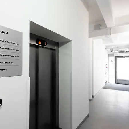 דירה Stylish Penthouses Featuring A Terrace In