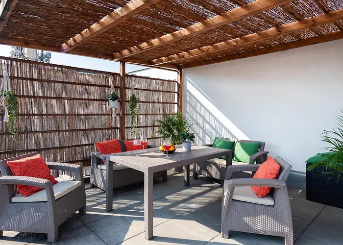 Апартаменты Stylish Penthouses Featuring A Terrace In *