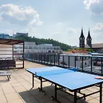 Apartmán Stylish Penthouses Featuring A Terrace In Praha