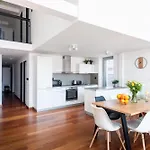Apartmán Stylish Penthouses Featuring A Terrace In