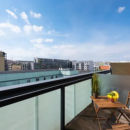 With 4 Bedrooms * Prag