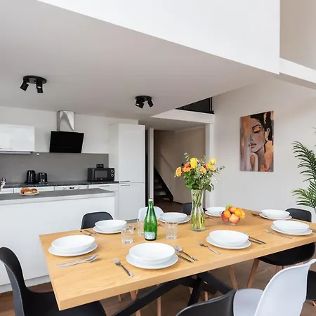 Apartament Stylish Penthouses Featuring A Terrace In *