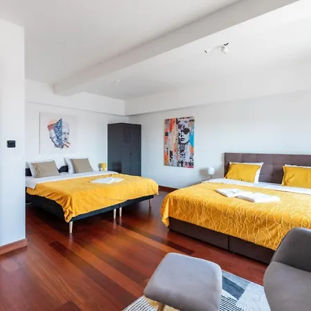 Comfort 3br Penthouses I Featuring A Terrace In I Metro *