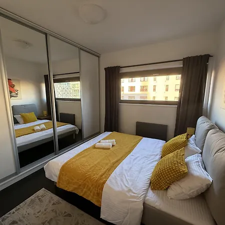 Stylish Penthouses Featuring A Terrace In Appartement Prague
