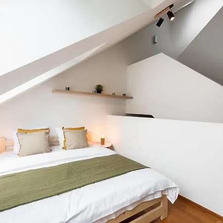 With 4 Bedrooms Апартаменты