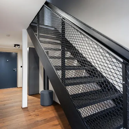 Appartement Stylish Penthouses Featuring A Terrace In *