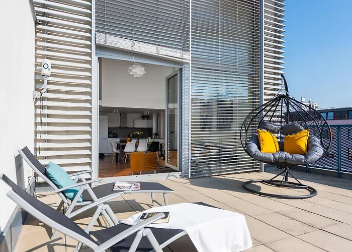 Daire Stylish Penthouses Featuring A Terrace In Prag