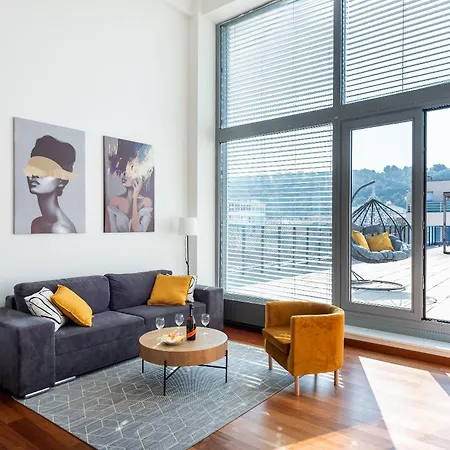 Stylish Penthouses Featuring A Terrace In Apartamento *